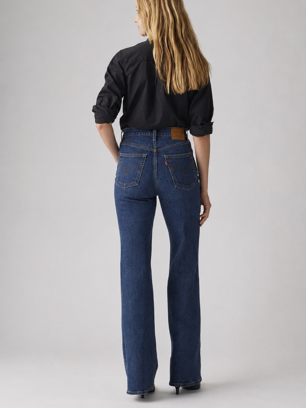 Levi’s Ribcage Bell Bottom Jeans 25